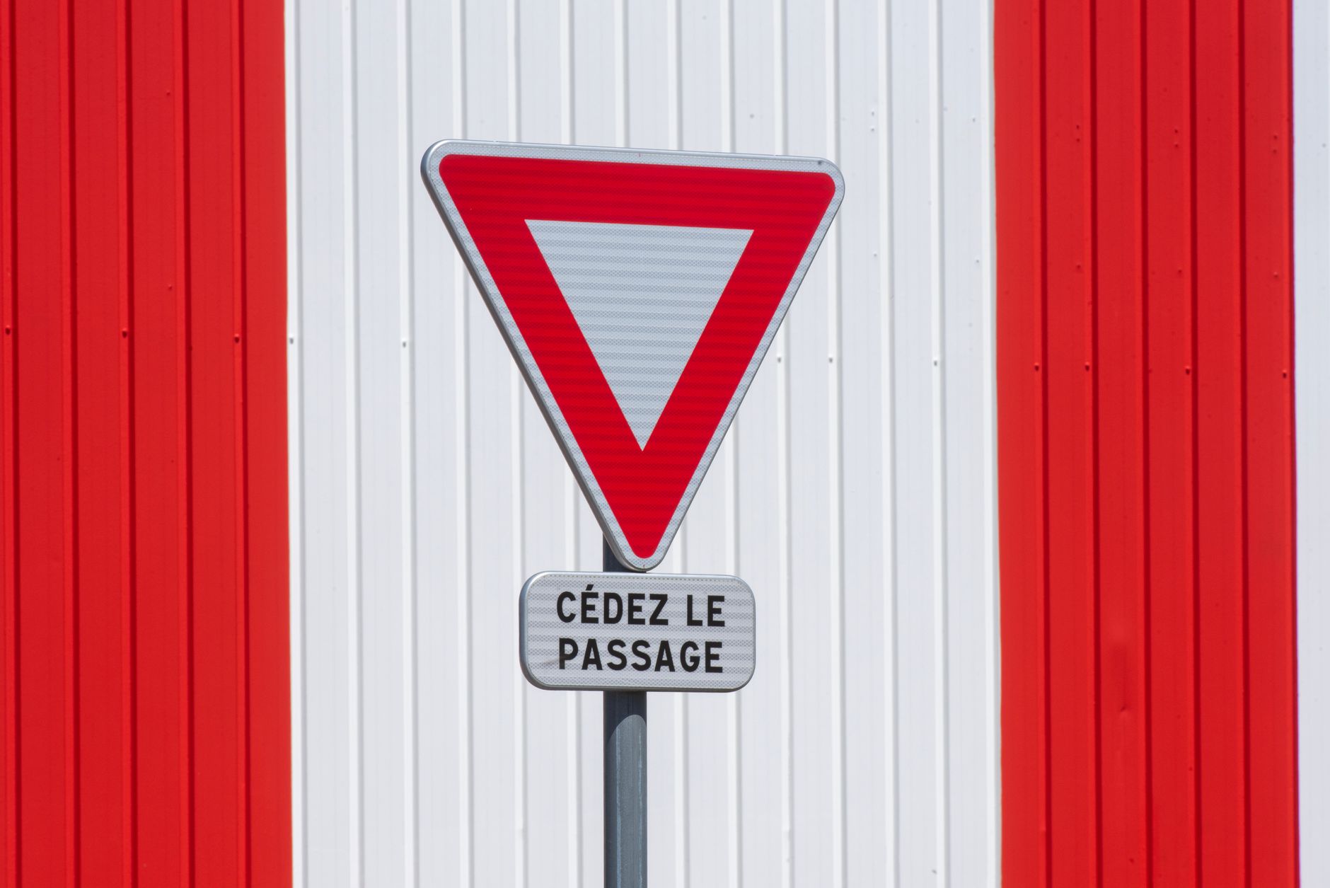 Évitez une Facture Surprise du Fisc Après vos Travaux de Piscine !