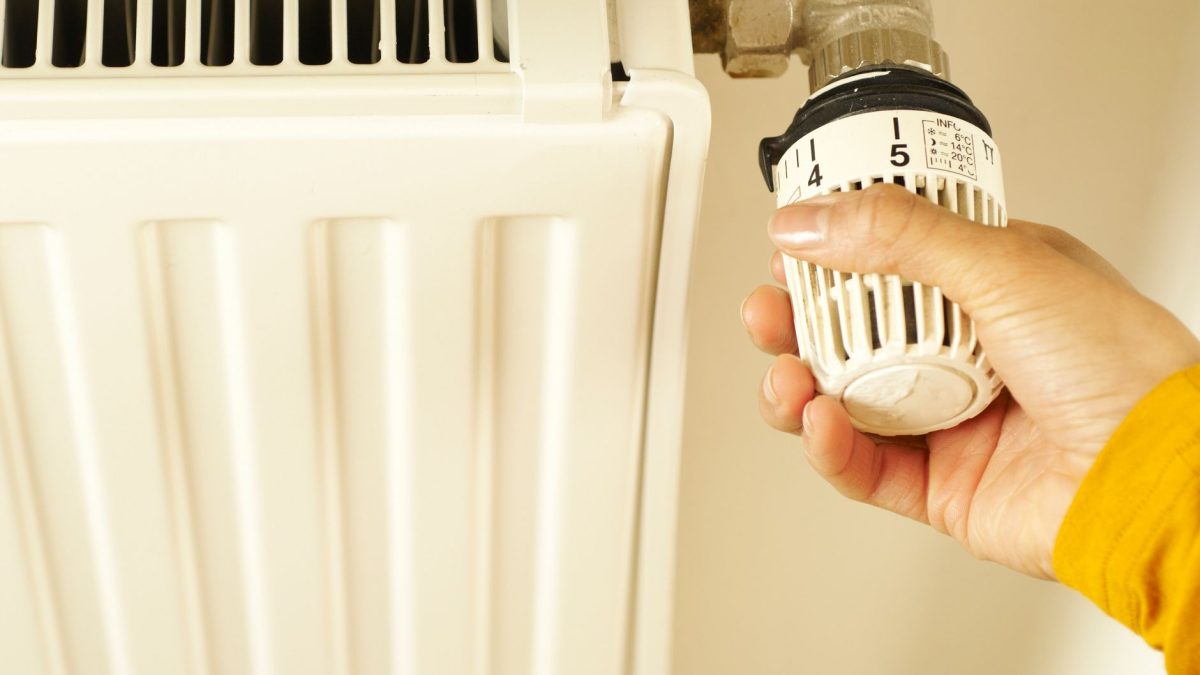 Radiateur avec thermostat pour réduire sa facture de chauffage