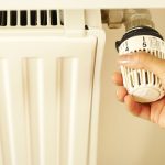 Radiateur avec thermostat pour réduire sa facture de chauffage