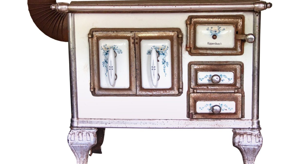 Sécurité et ventilation : préparer sa maison au chauffage au bois